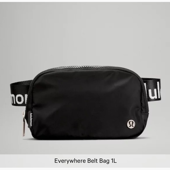 lululemon athletica Handbags - Lululemon Everywhere Belt Bag 1L